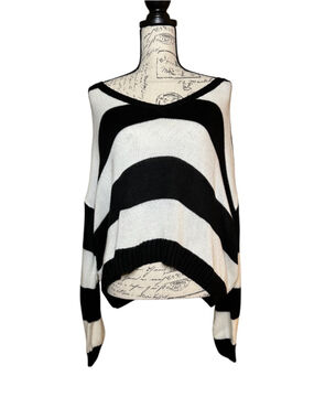 POL Size Small Black & White Striped Flowy Dolman Style Drop Sleeve Sweater